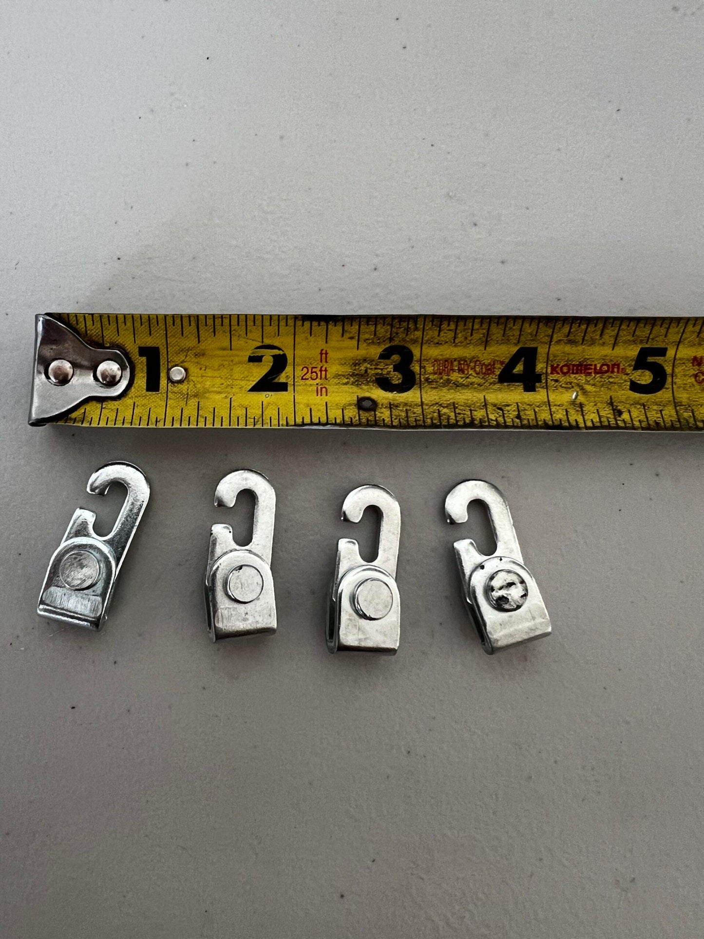 Line Tension Locks with Hook, set of 4