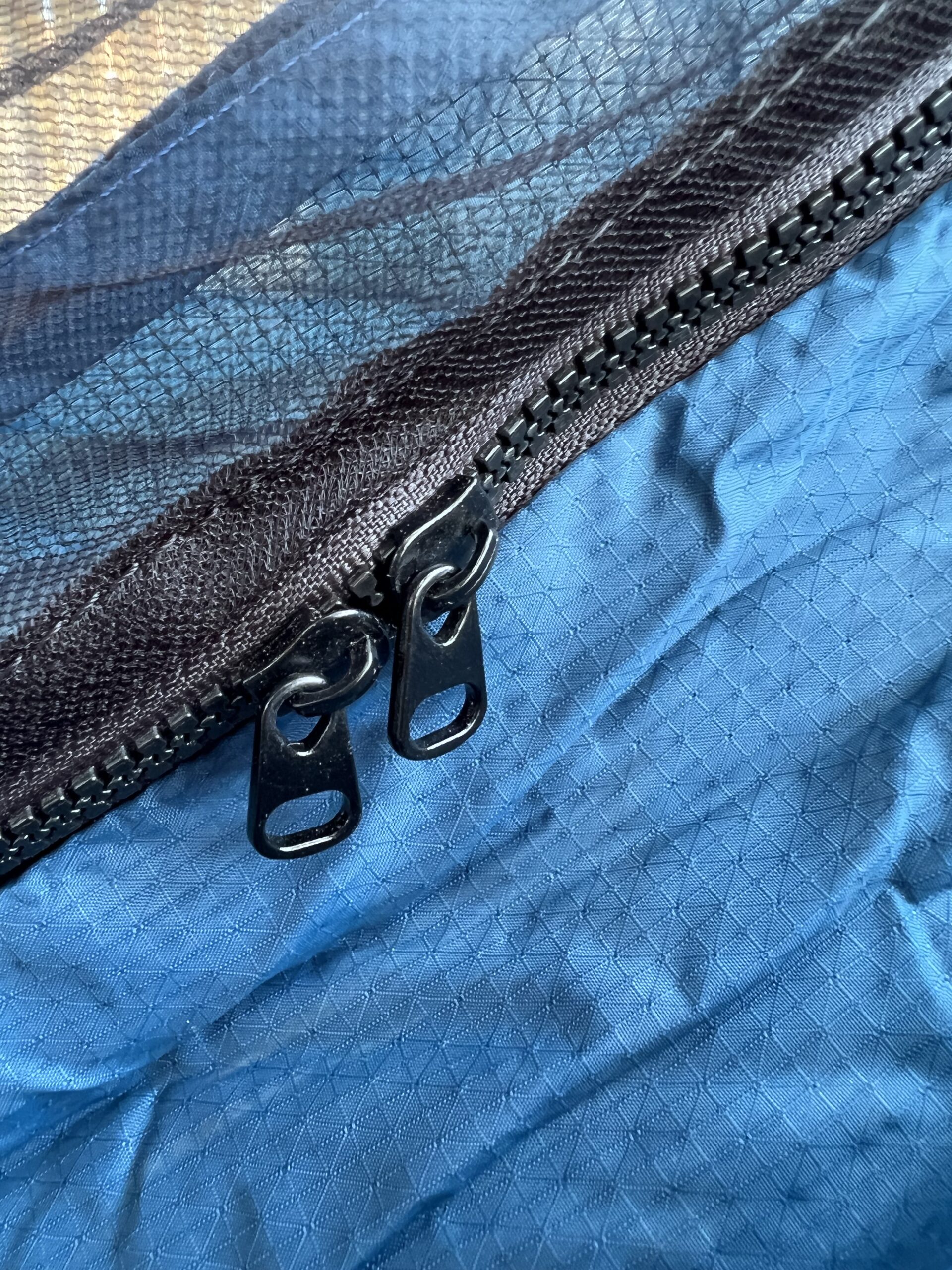 double zippers on hammock